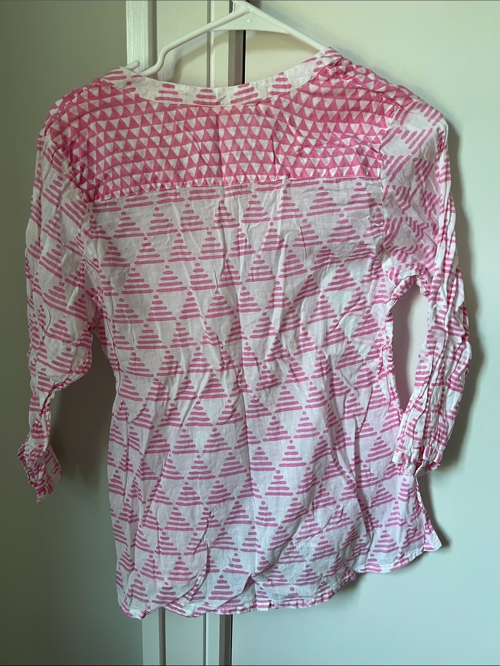 Oliphant Pink & White Geometric V-Neck Top - Picture 4 of 4